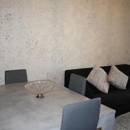 Apartment Apiro 11 Rome